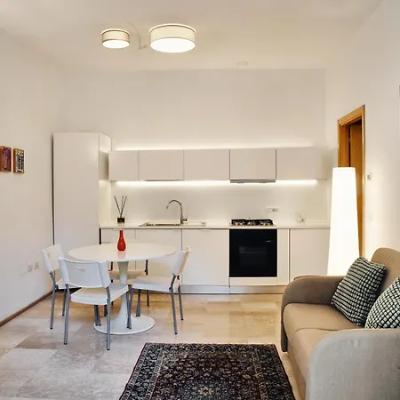 Dormi Da Noi * Ανκόνα